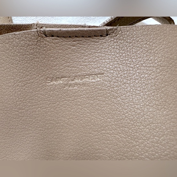 Authentic Saint Laurent East West Large Tote - Well Worn with Pouchette - Picture 2 of 14